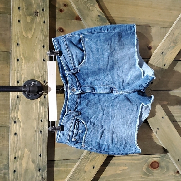 MADISON MORGAN HIGH RISE DENIM JEAN SHORTS SIZE 16 - Picture 1 of 5